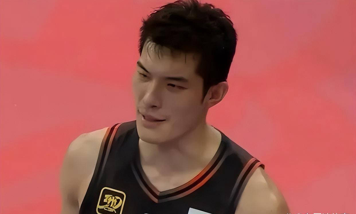 青岛男篮备战如火如荼，护航胜利的简单介绍