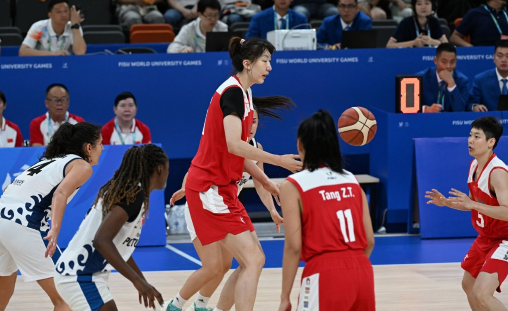 包含哥伦比亚女篮锦标赛上一场高水平比赛轮番上演的词条